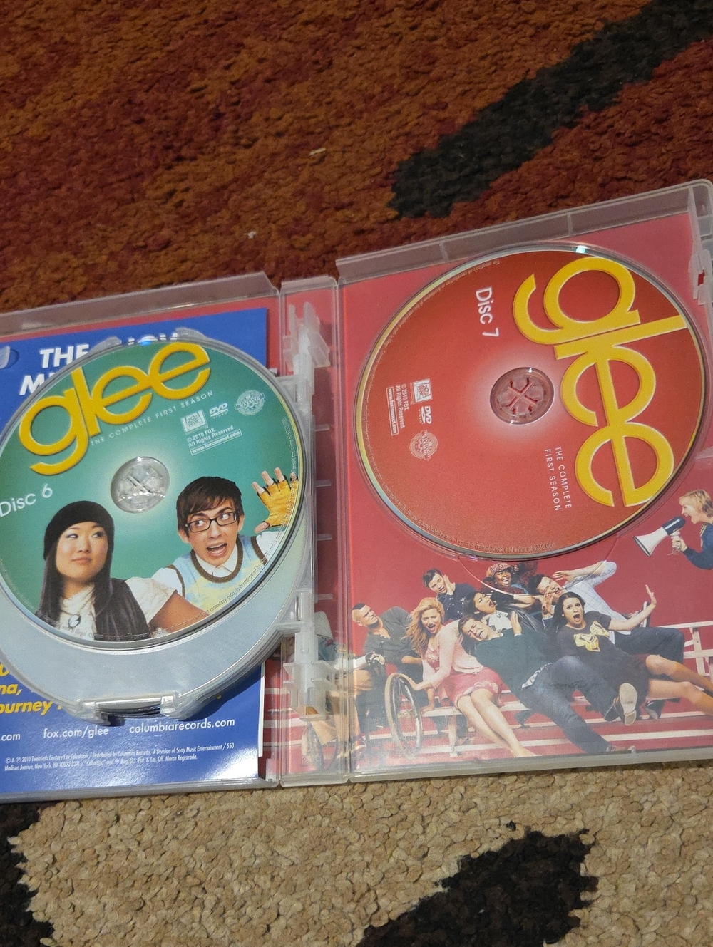Season One Of Glee The Tv Show On Dvd - Picture 4 of 5